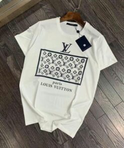 Limited Edition Luxury Brand Unisex T-shirt Hot Gift  PEAN02100624