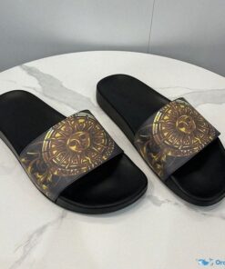 Limited Edition Unisex Slippers HD9214