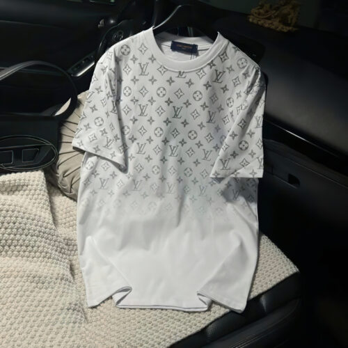 Luxury Brand Unisex T-Shirt Win070826