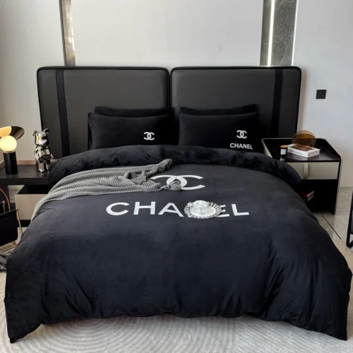 Premium Luxury Brand Bedding Set - CHIC081123