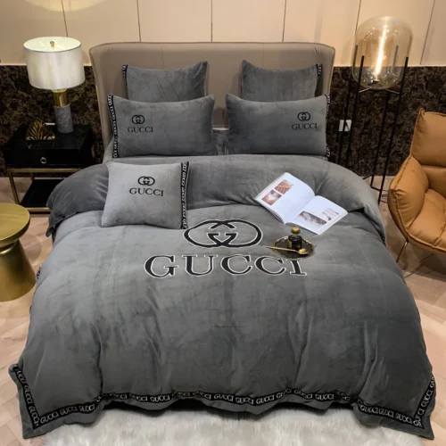 Premium Luxury Brand Bedding Set - CHIC091123